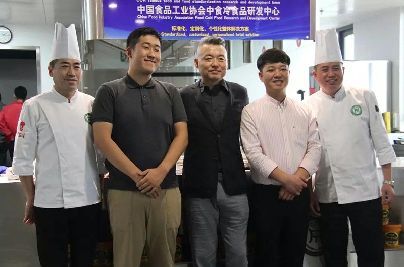 大廚四寶迎來韓國電視臺(tái)記者